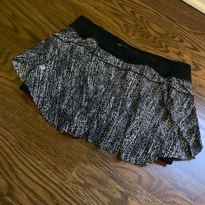 Size 6 Lululemon Black and White Skirt